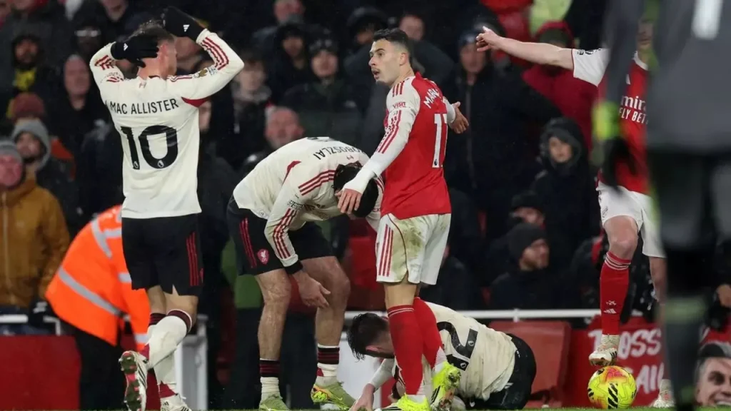 Conor Bradley: Mystery 2 Mimpi Buruk Cedera Lutut!